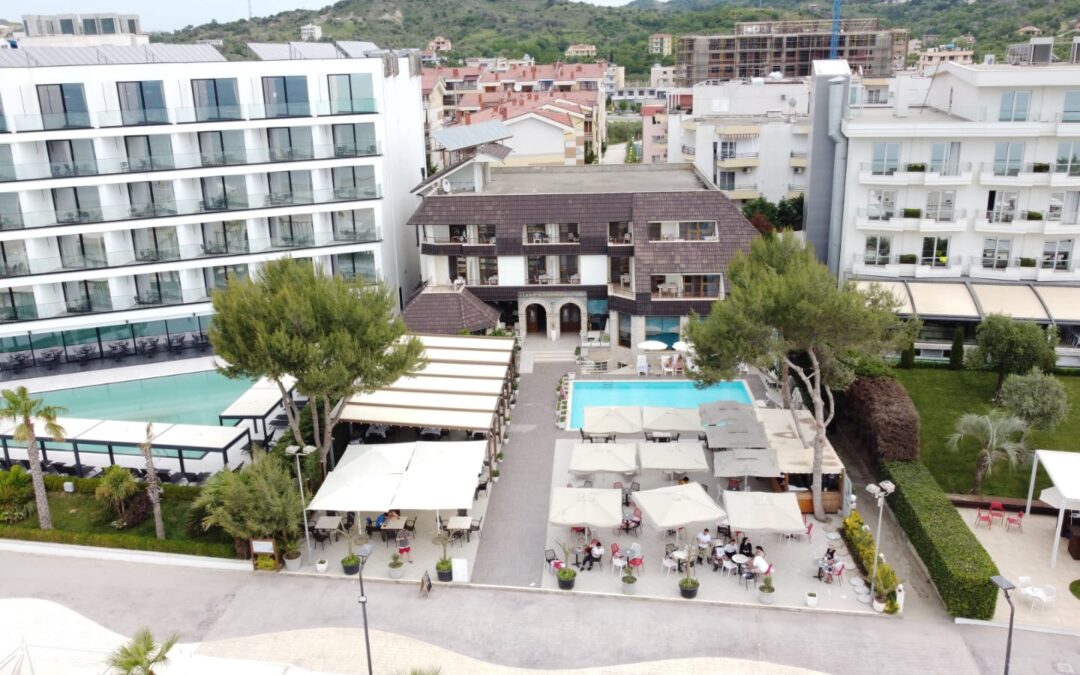 Hotel Oaz 3*