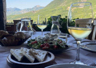 Tirana & Dajti – Város, Hegy, Ízek